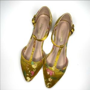 MODCLOTH Yellow Satin Pointed Flats size 7